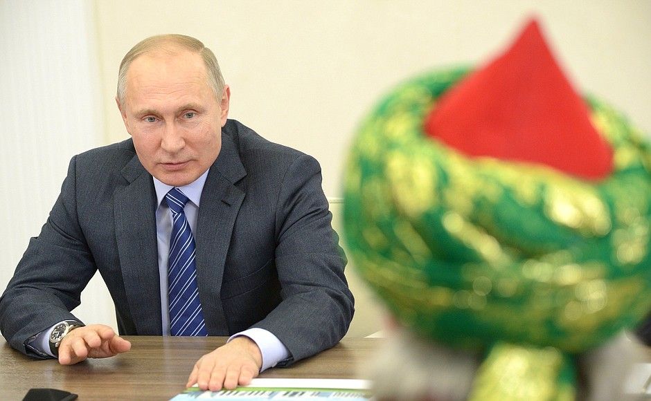 Владимир Путин: «Безнең ислам бөтендөнья исламының аерылгысыз өлеше булырга тиеш. Әмма үз йөзе белән»
