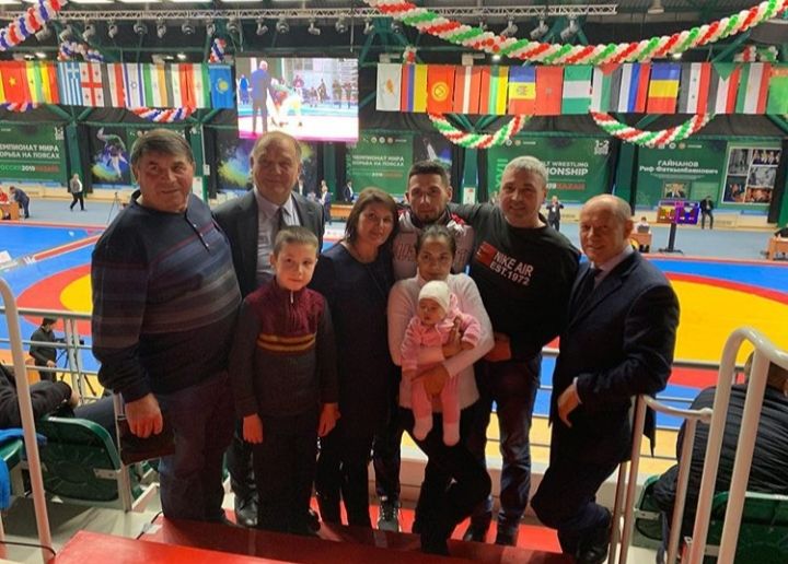 Татарстан көрәшчеләре дөнья чемпионатында 10 алтын медаль яулады