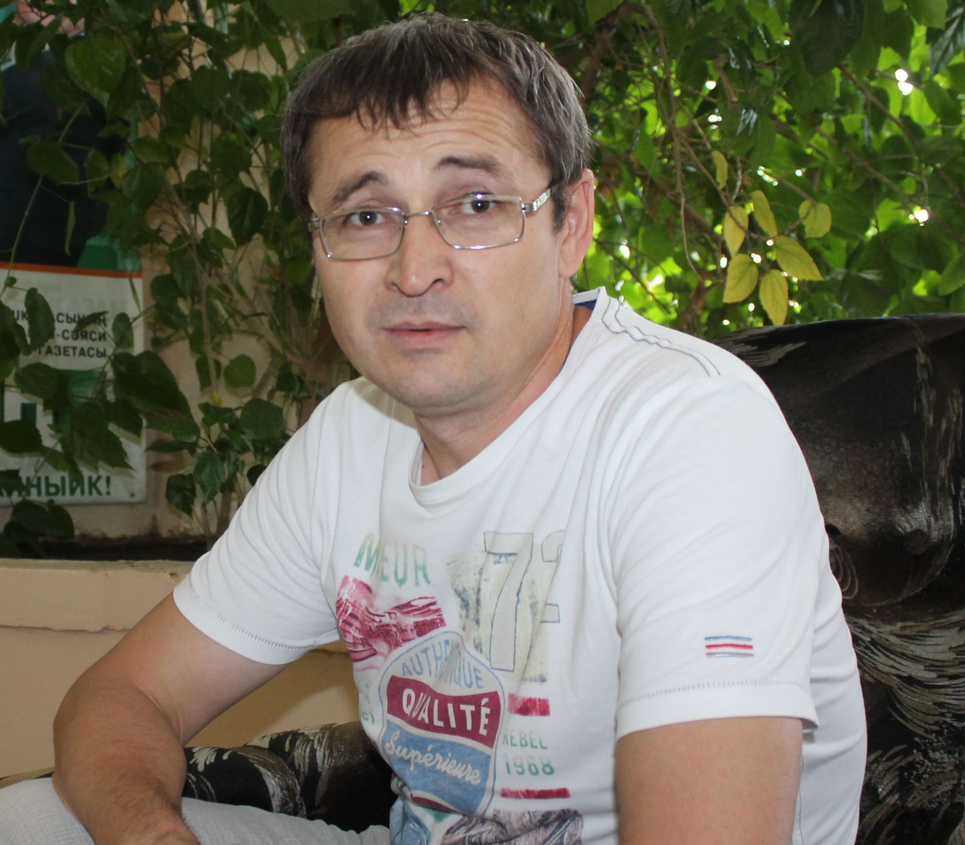 Марат Кәбиров: «Мин ни өчен язганымны үзем дә белмим бугай»
