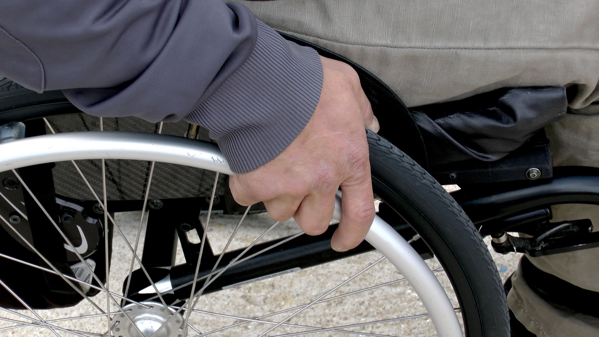 Инвалидлар коляскасын ничек алырга?