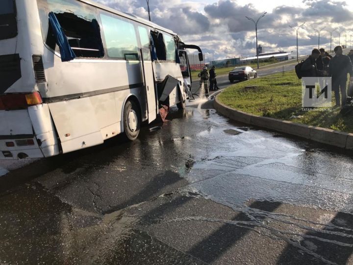 Татарстанда йөк машинасы белән автобус бәрелешкән: 7 кеше хастаханәгә озатылган