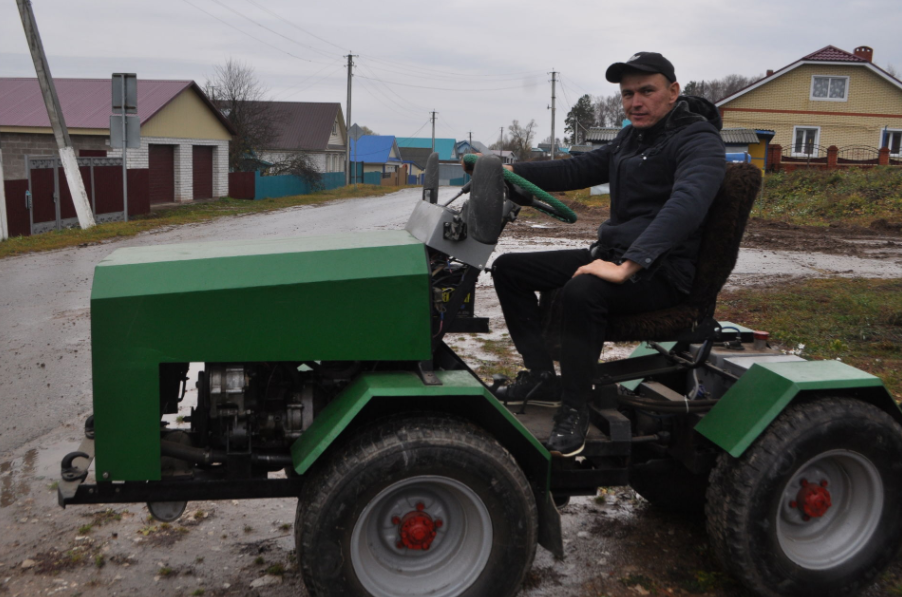 Илнар Дәүләтшин: "Трактор ясар­га күптәннән хыяллана идем"