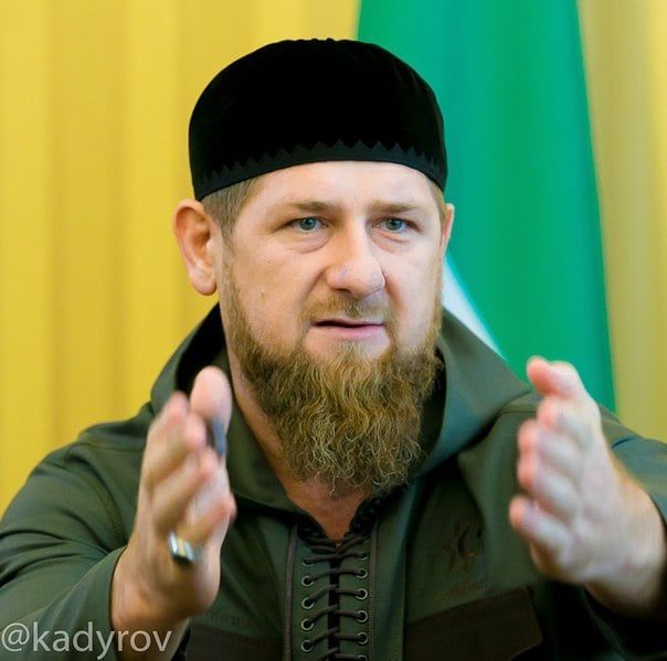 Чечня башлыгы Рамзан Кадыйров өйләнергә теләгән ирләргә 50шәр мең сум акча бирә