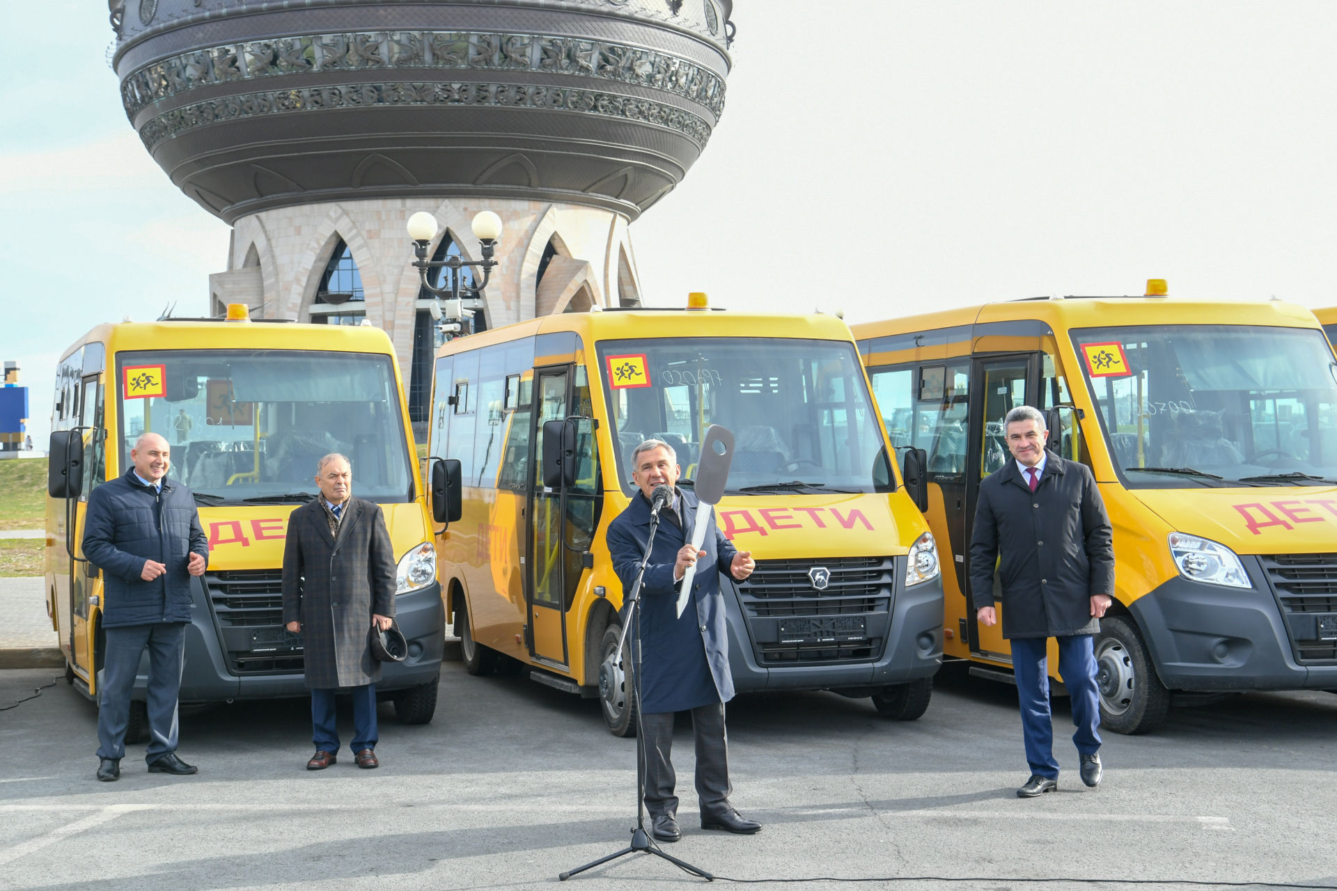 Татарстан мәктәпләренә - яңа автобуслар