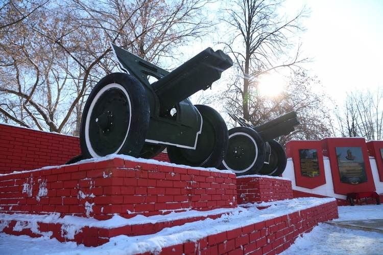 Казан артиллерия училищесына 80 ел тулу уңаеннан мемориал ачылды