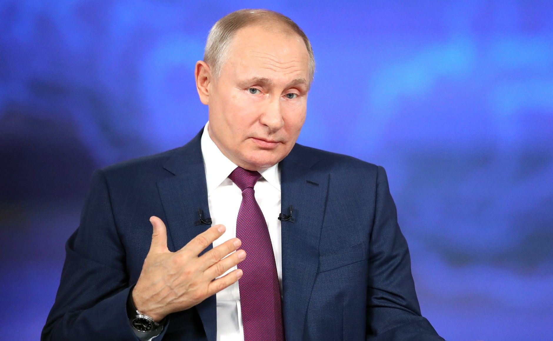 Президент Владимир Путинны 2 миллионга якын сорауга күмделәр