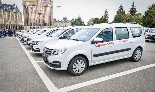 Татарстан район хастаханәләренә 70 яңа автомобиль тапшырылды