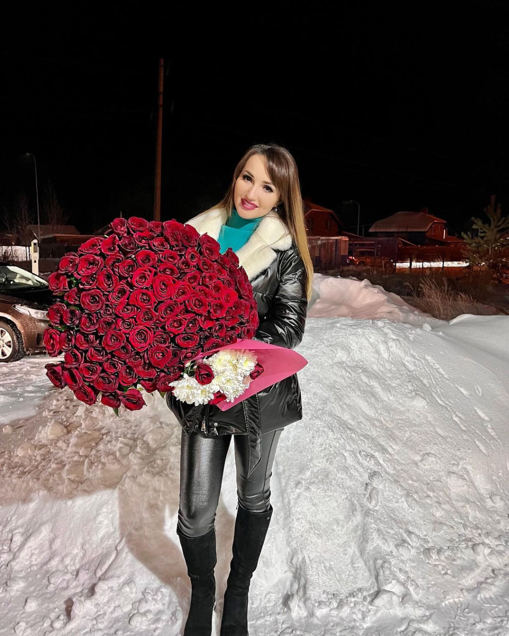 Ильмира Нәгыймовага кем 101 роза бүләк иткән?