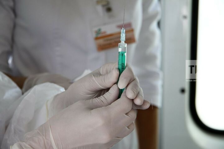 Балаларны вакцинацияләү өчен мәктәпләрдә ата-аналардан рөхсәт җыялар