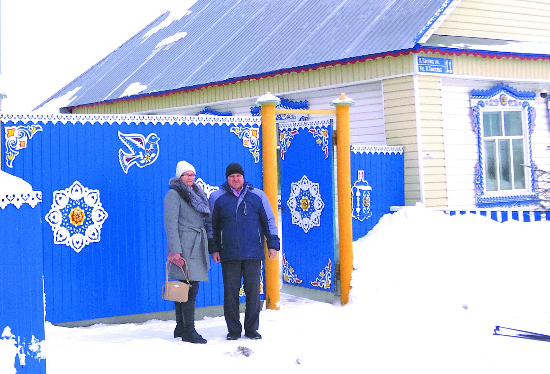 Тәрәзә йөзлекләре ясаучы Илсур Шәмсетдинов: "Балта остасы акчаны әйбәт эшләсә дә, саулыгы тиз какшый..."