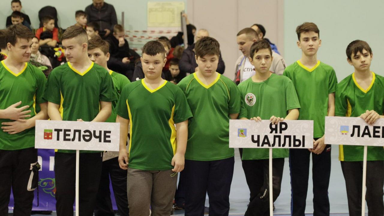 Көрәш буенча Татарстан беренчелегендә кайсы команда ничек бара?