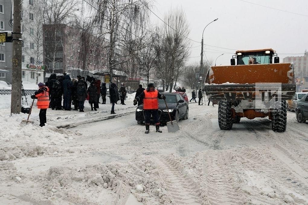 Ишегалларын кардан чистартуга акча җыешабыз