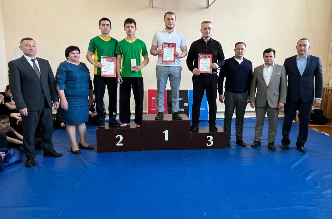 Наласада бишенче урынны алган көрәшчеләргә дә бүләк бар!