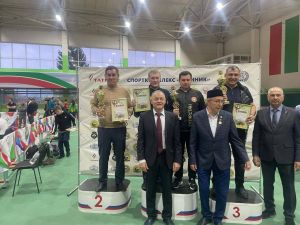 “Чемпион мира” булгач, ничек белмим инде, егетләр», яки, «апа, вы нас убили...»