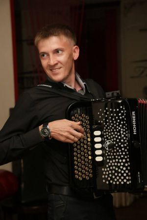 Юморист Фәрит Галиев: “Кызымның үскәнен күрмәдем диярлек”