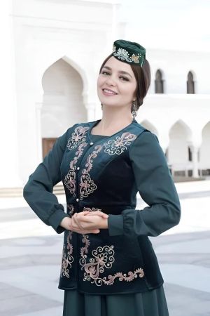 “Эх, кызым исән булса...” дип, күз яшьләре аша ясый ул аларны
