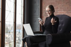Яшьләрнең аерылышуында интернет гаепле түгелме?