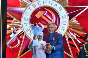 «80 ел узса да, югалтулар әрнүе, җиңү шатлыгы һәр гаиләдә, илебезнең һәр почмагында яши...»