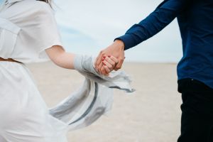 Их, нишләп тегенең белән дус булдым икән, күпме гөнаһ кылганмын шуның аркасында»