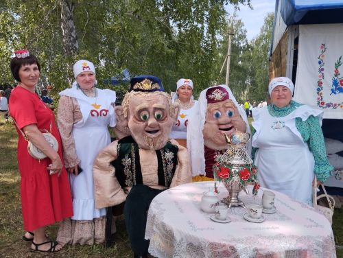 Татарстанның бер районында Әбиләр Сабан туе алтмышынчы тапкыр кунаклар җыйган