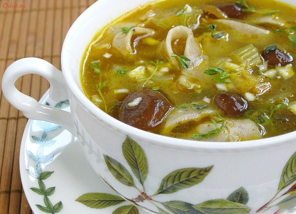 Гөмбәле-токмачлы аш пешерәбез