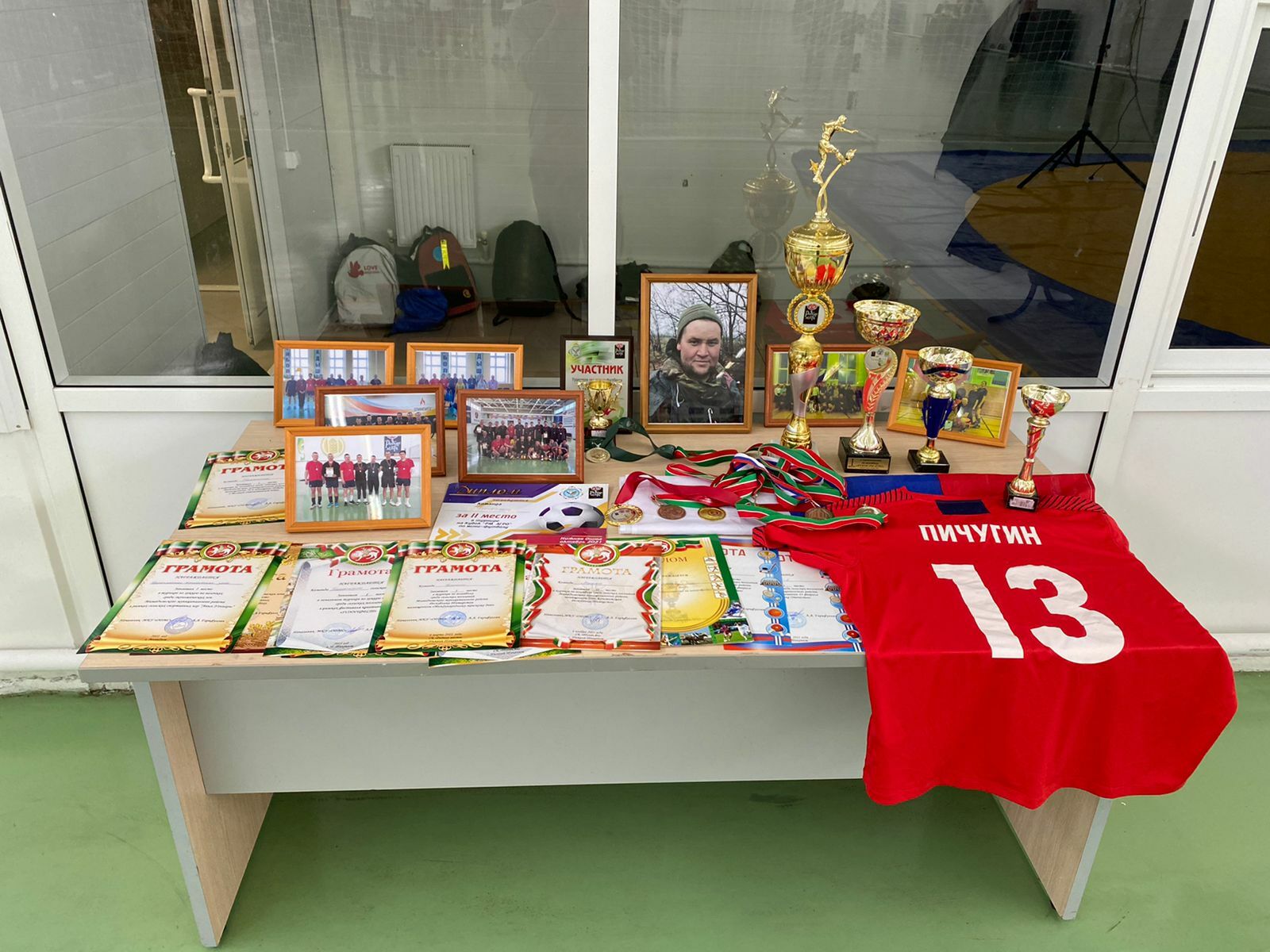 "Киләчәккә зур планнары бар иде. Мини-ферма төзеп, маллар үрчетергә хыялланып йөрде..."