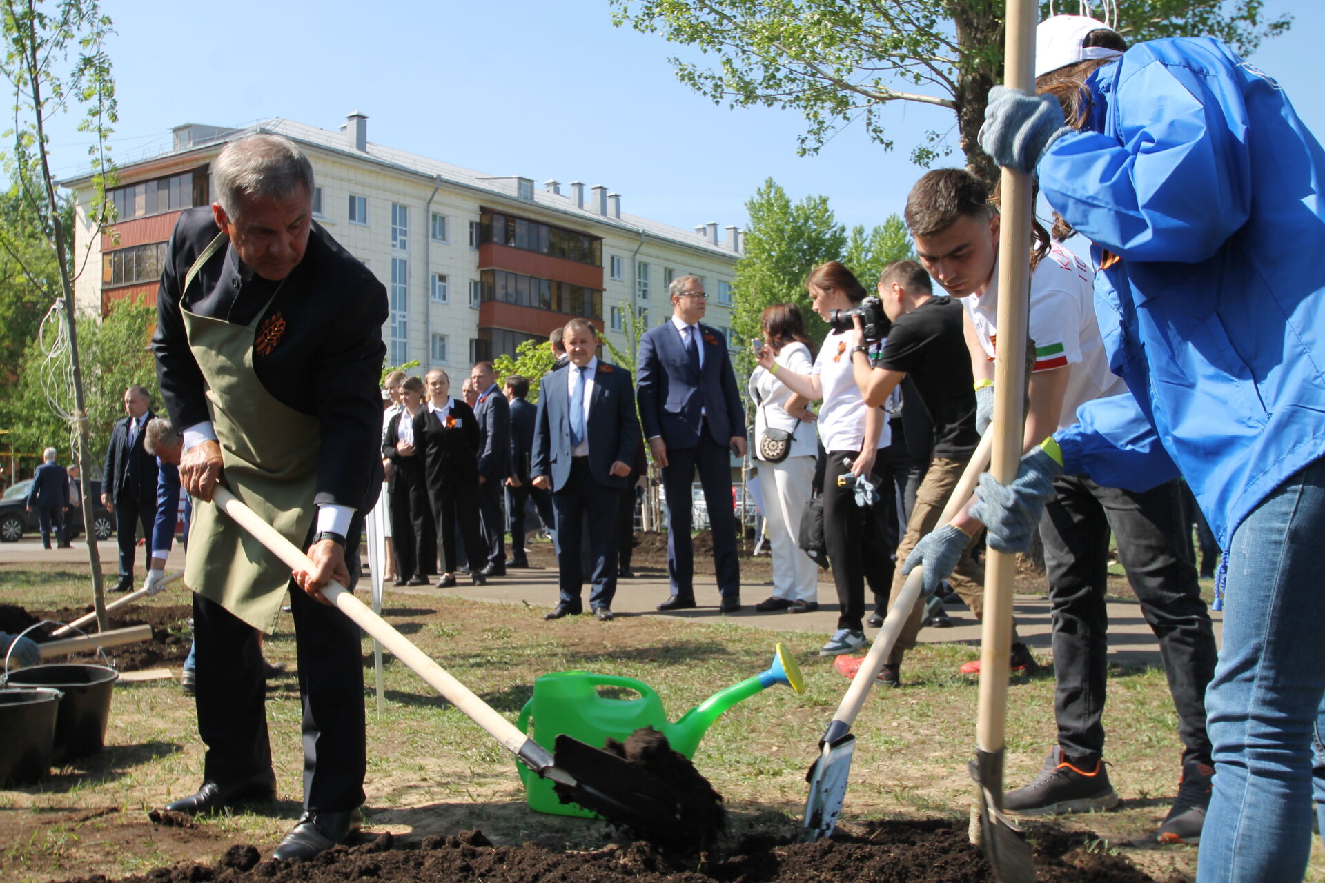 &nbsp;Рөстәм Миңнеханов “Казан- хезмәт батырлыгы шәһәре”&nbsp;стеласын&nbsp;ачты