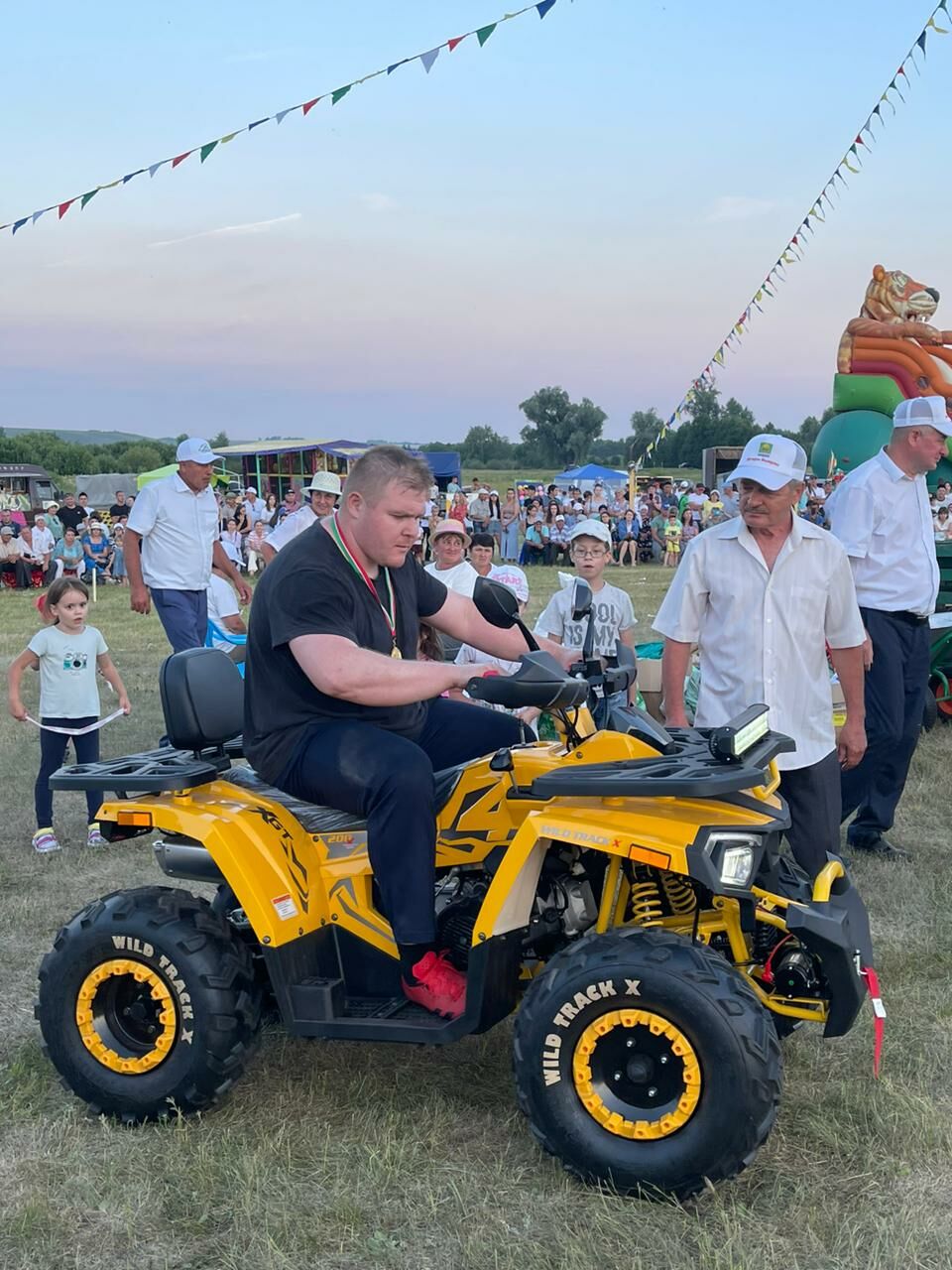 Югары Кыерлы "Авыл көне"нең көрәш ярышлары җиңүчеләр билгеле