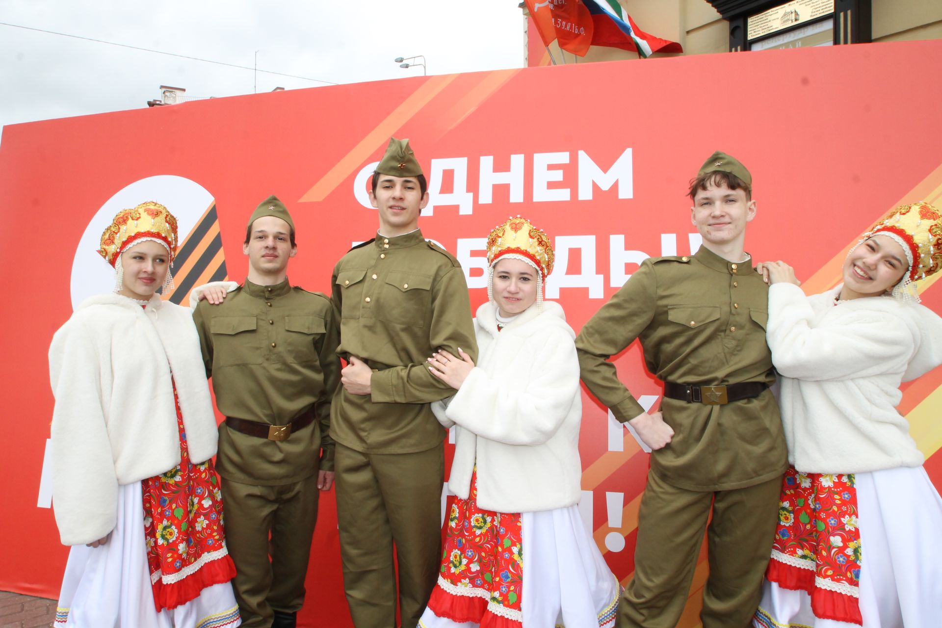 “Йөз яшьтә яшь бит әле без”, – ди сугыш ветераннары