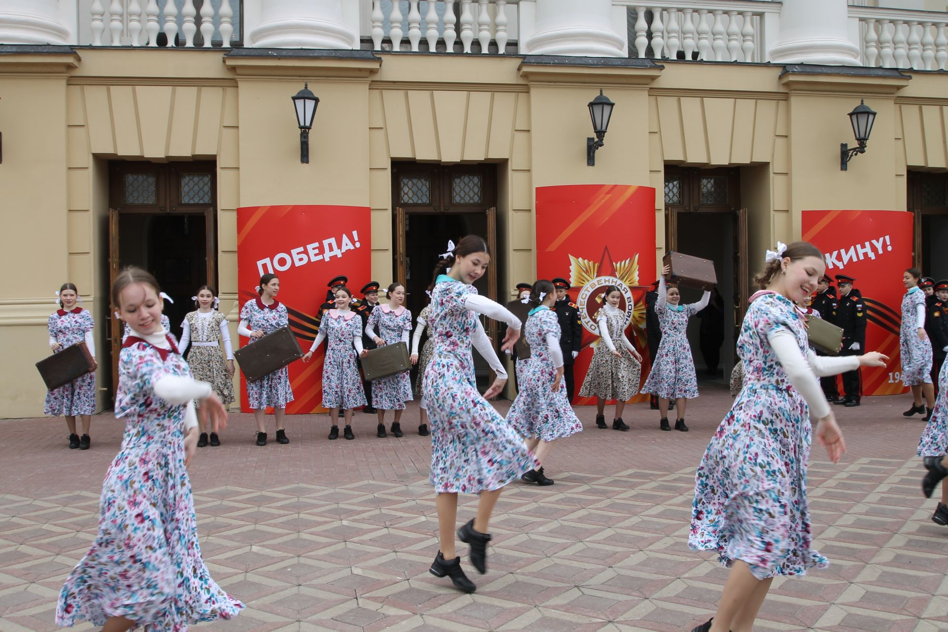 “Йөз яшьтә яшь бит әле без”, – ди сугыш ветераннары