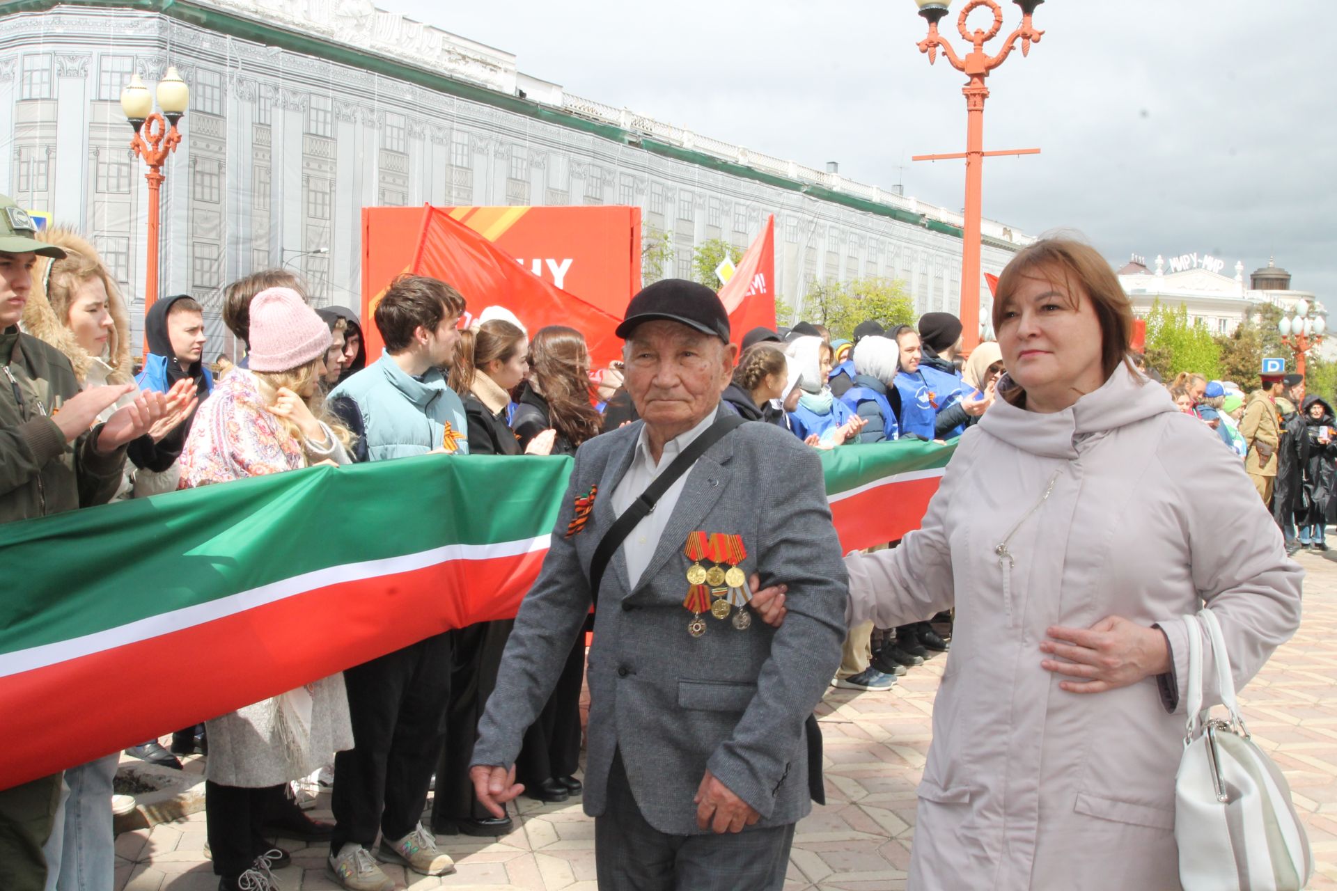 “Йөз яшьтә яшь бит әле без”, – ди сугыш ветераннары