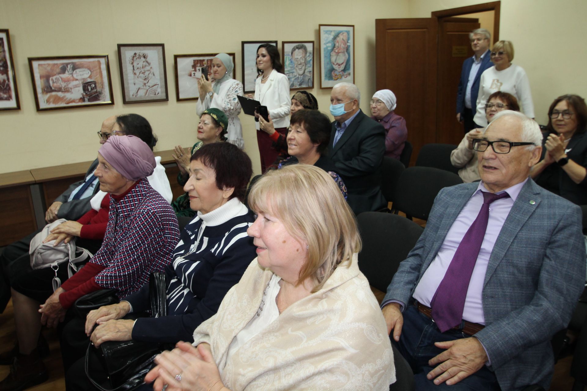 Журналистларның җаны кедр агачларына күченде