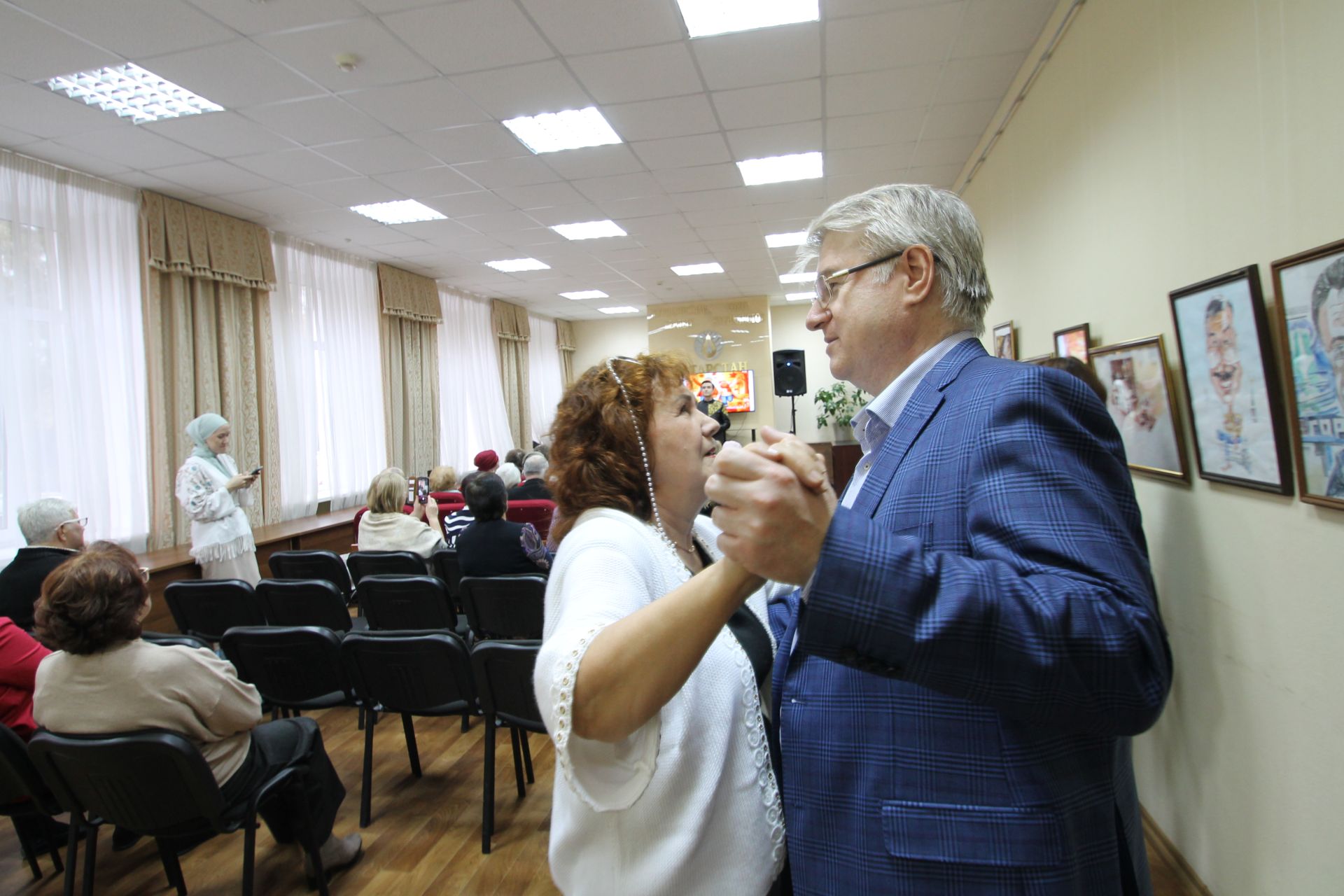 Журналистларның җаны кедр агачларына күченде