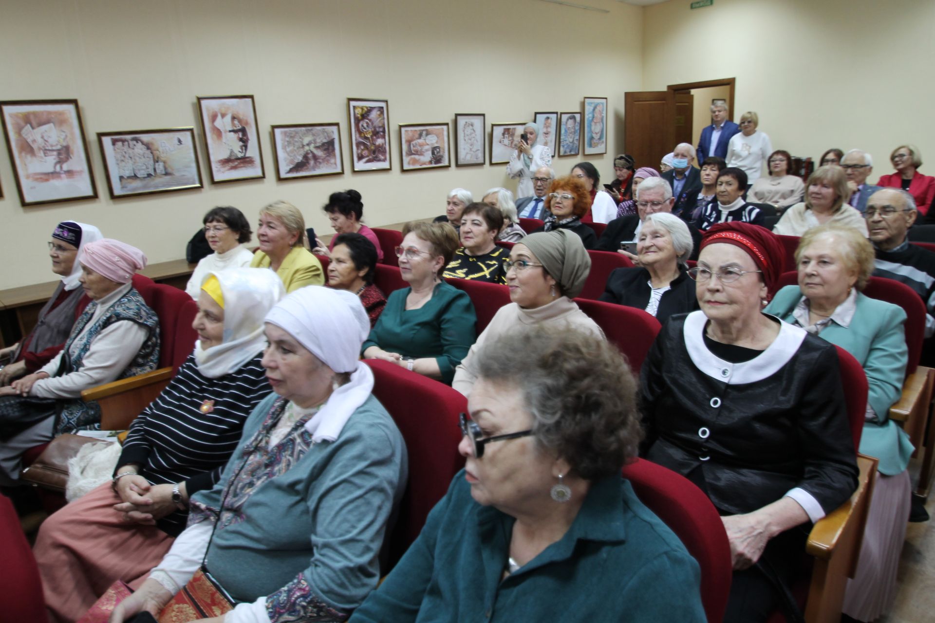 Журналистларның җаны кедр агачларына күченде