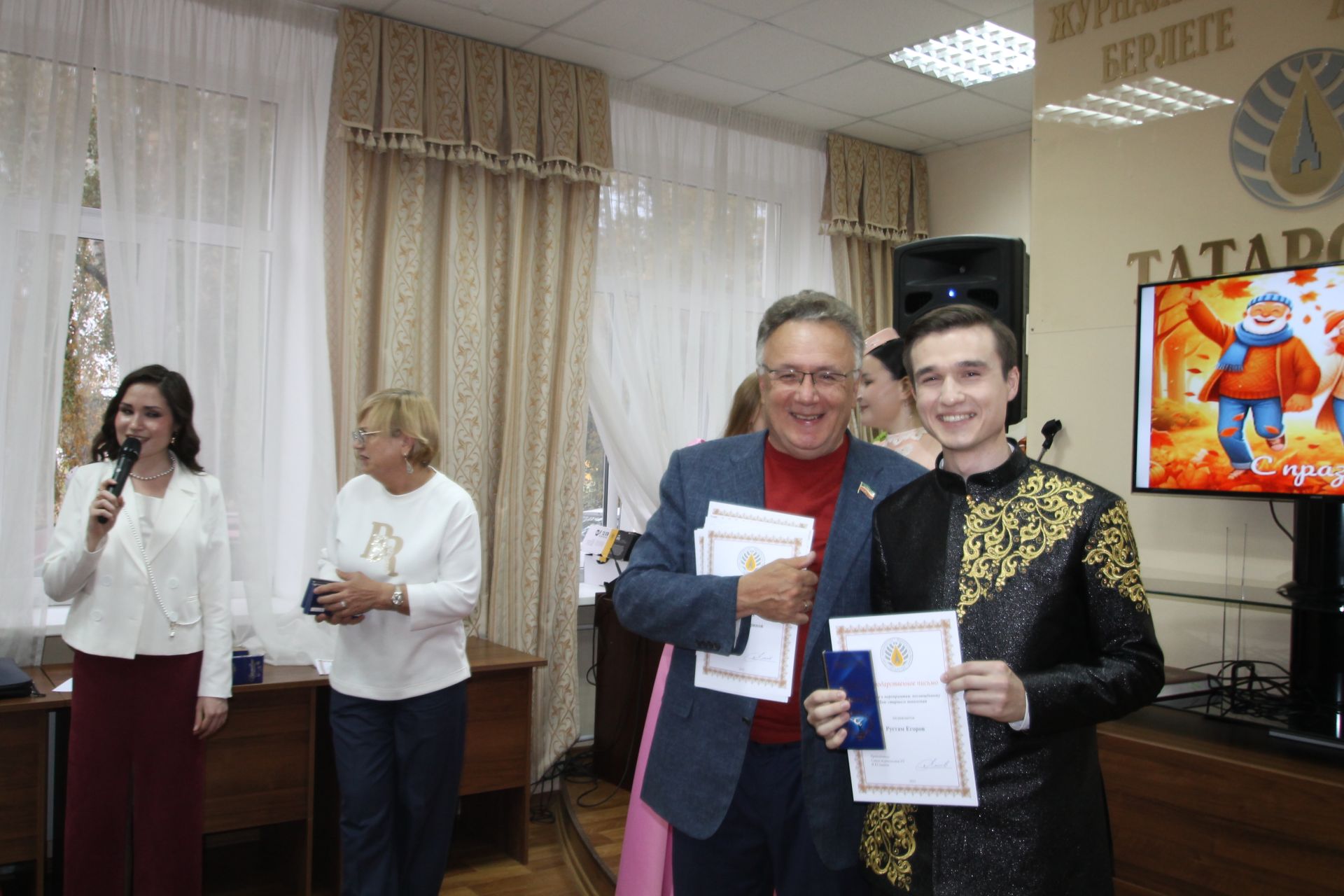 Журналистларның җаны кедр агачларына күченде