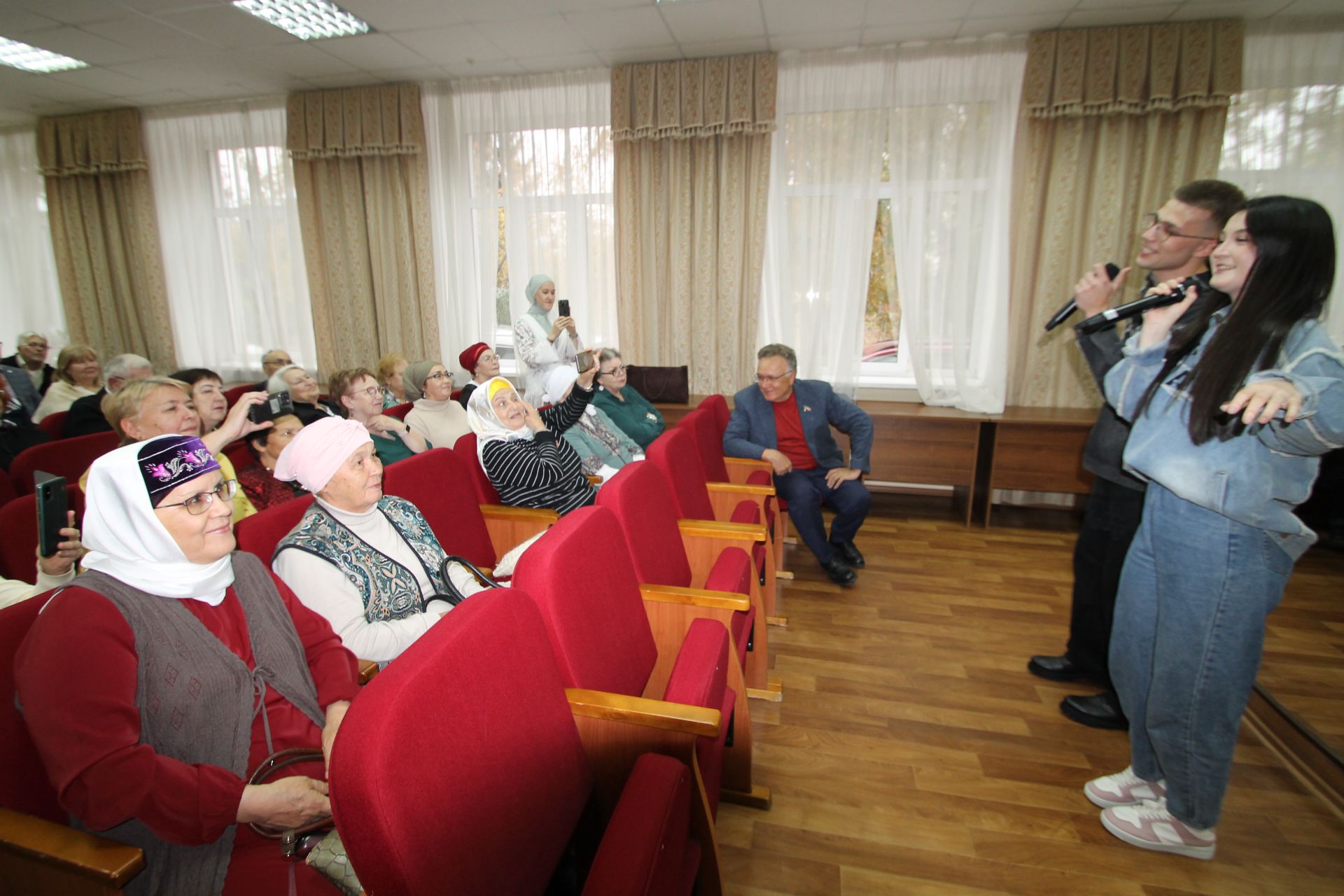 Журналистларның җаны кедр агачларына күченде