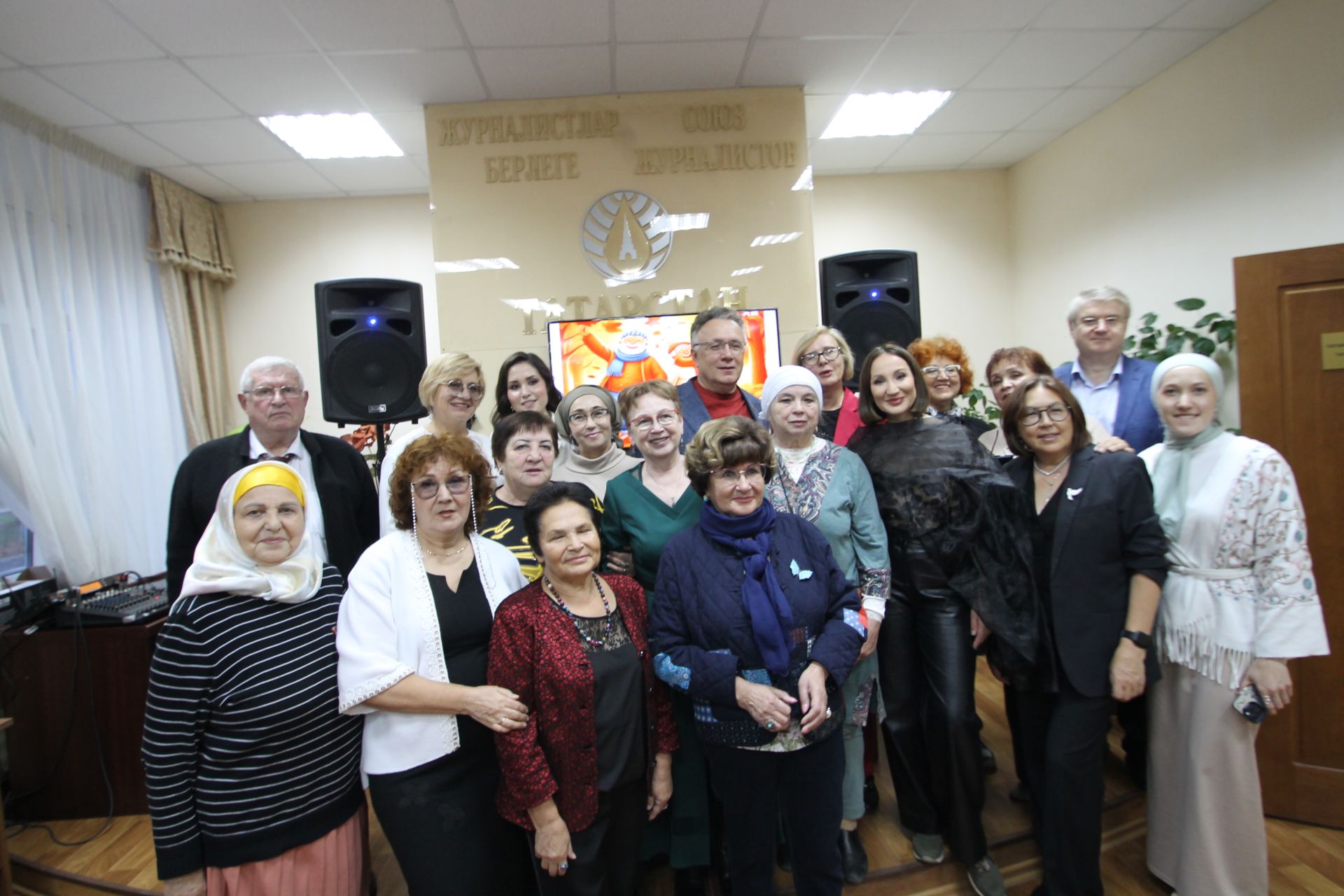 Журналистларның җаны кедр агачларына күченде