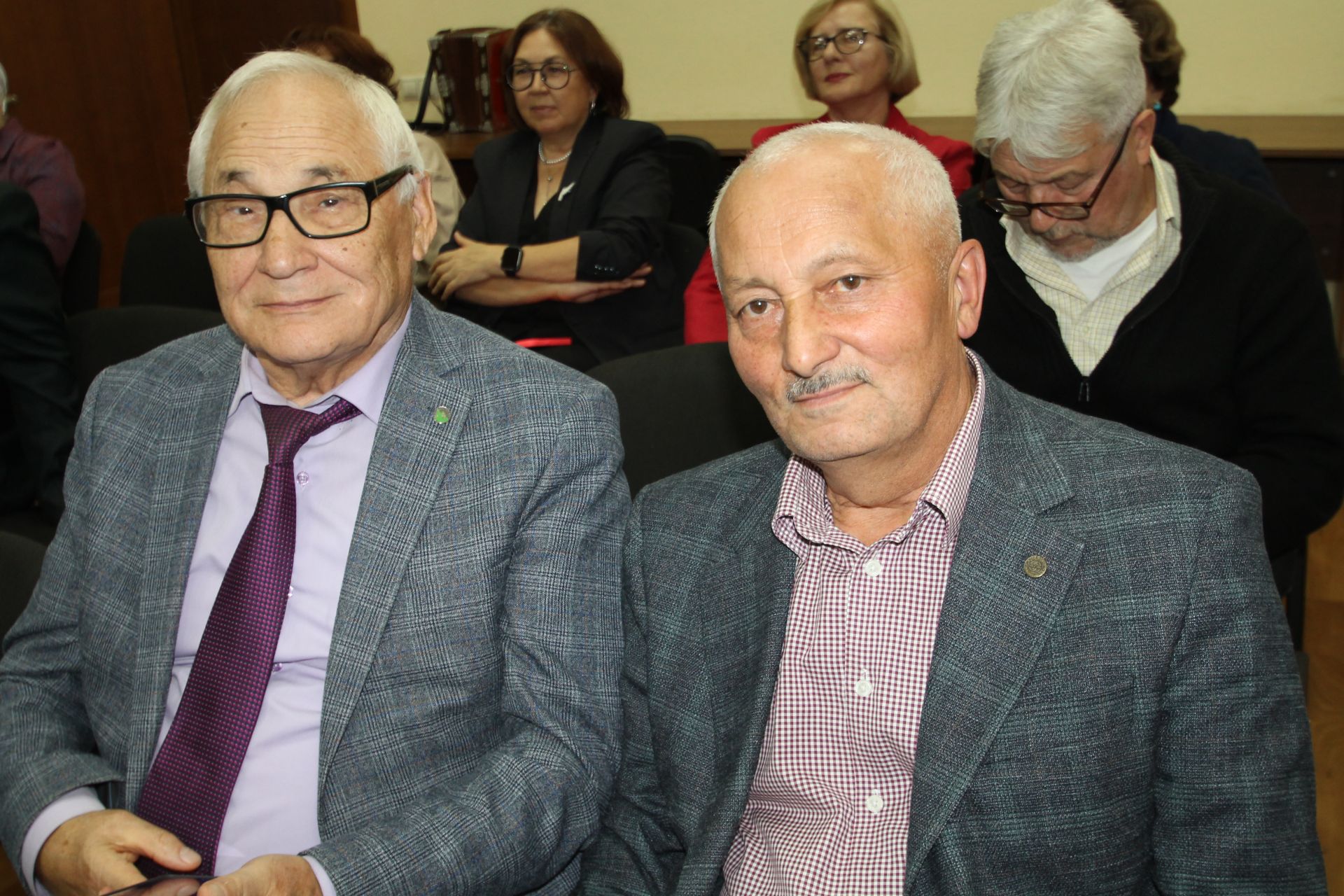 Журналистларның җаны кедр агачларына күченде