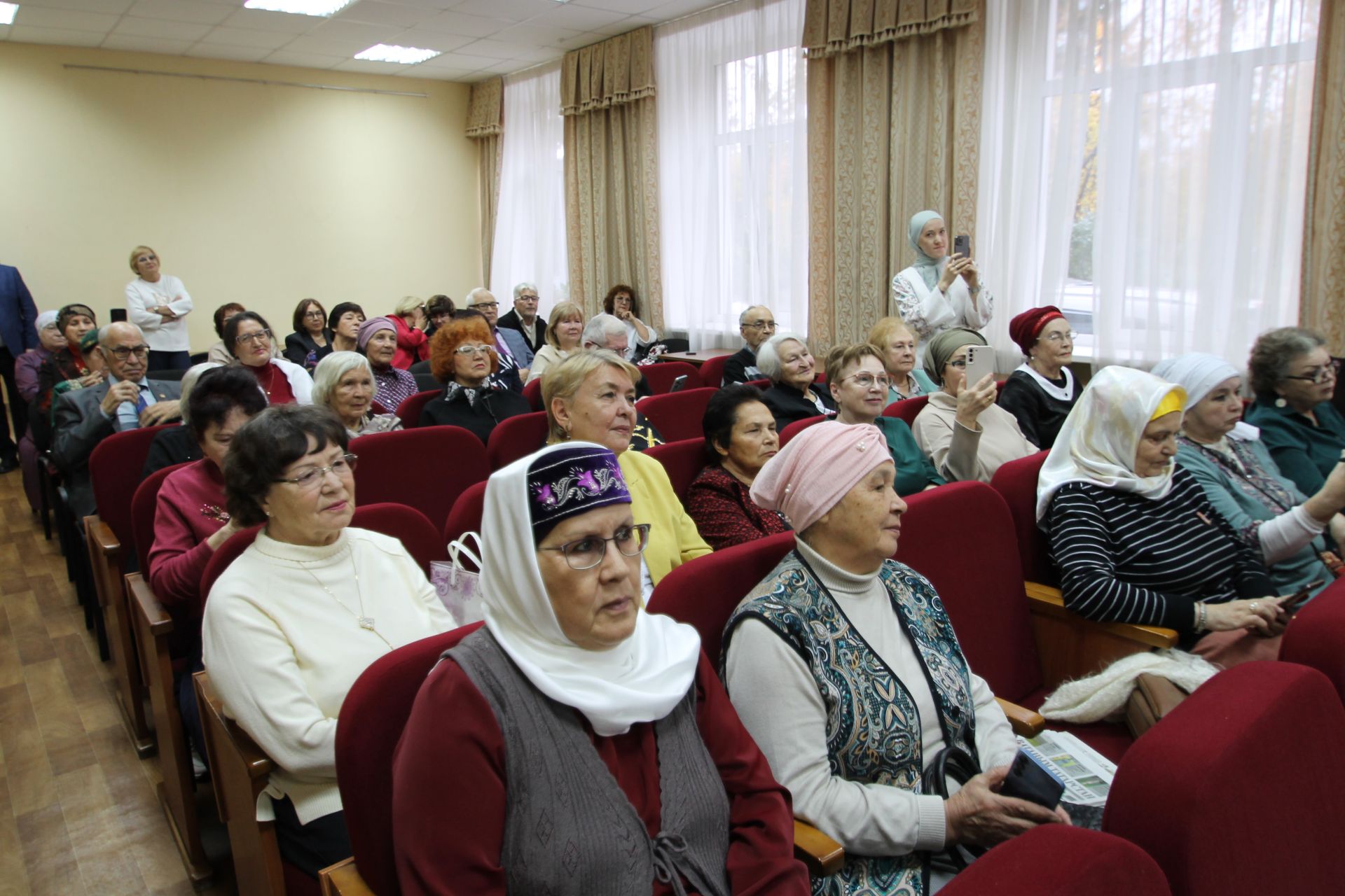 Журналистларның җаны кедр агачларына күченде