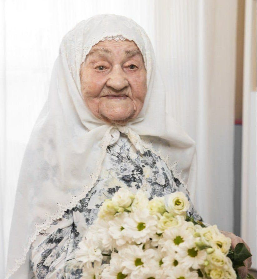 106 яшьлек Мәдинә әби: «Авырлыкны эзләсәң, аны һәрвакыт табып була...»