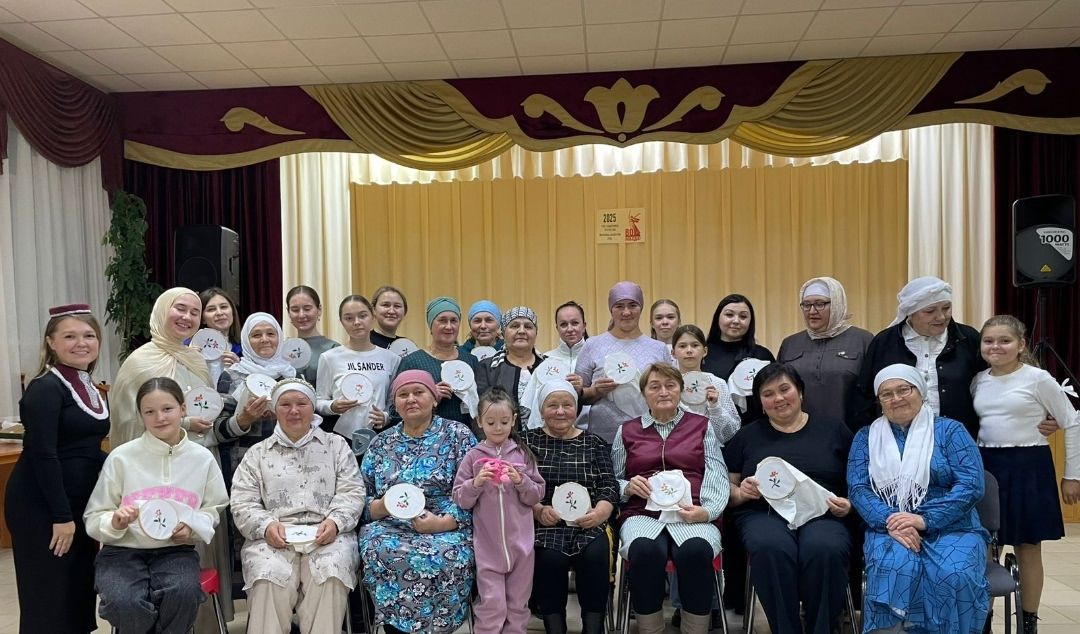 Хәрбиләргә челтәрне җырлый-җырлый үрәләр