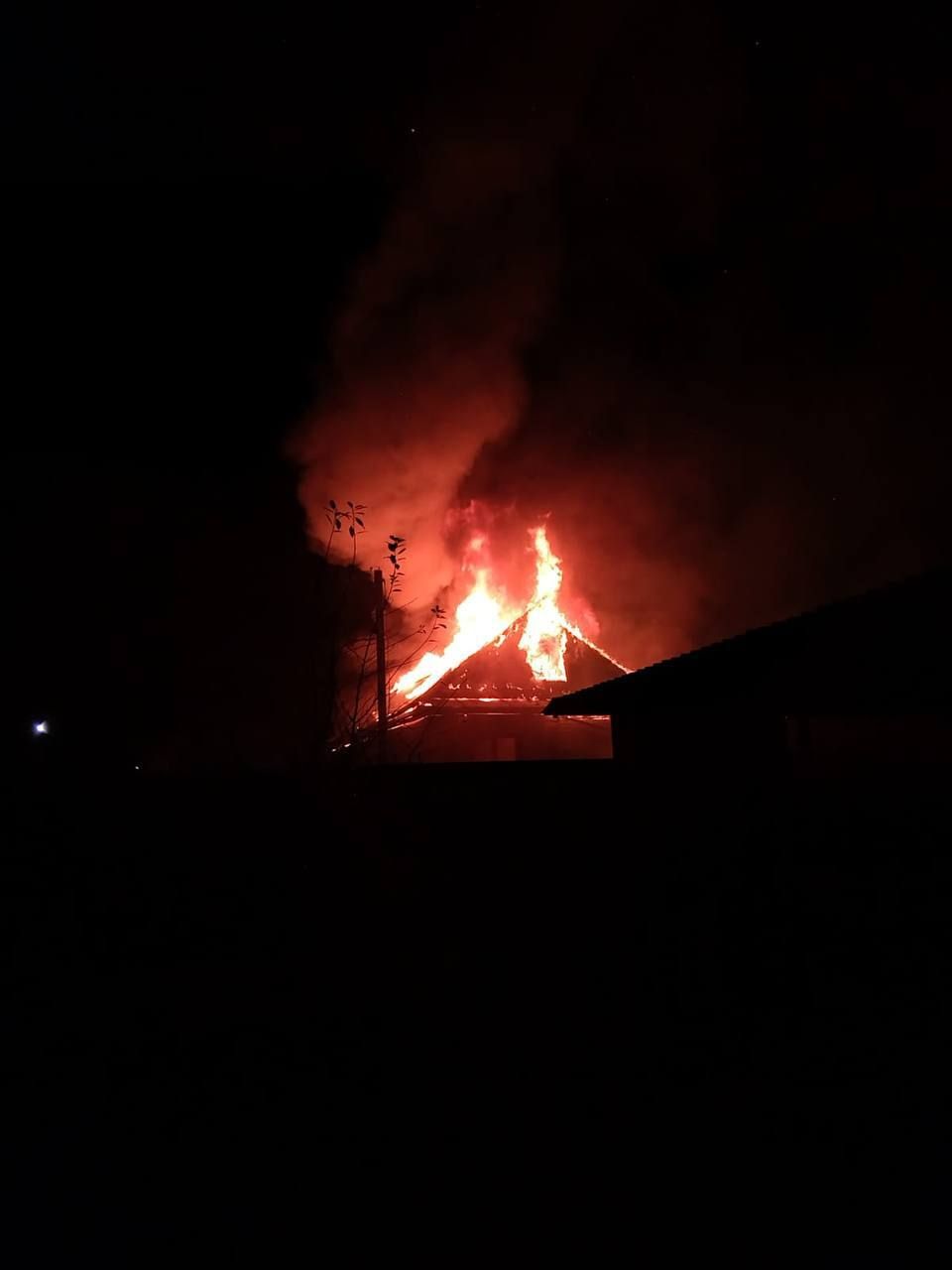 «Дога кылырга  чакырабыз»: Питрәчтә мәчет янган