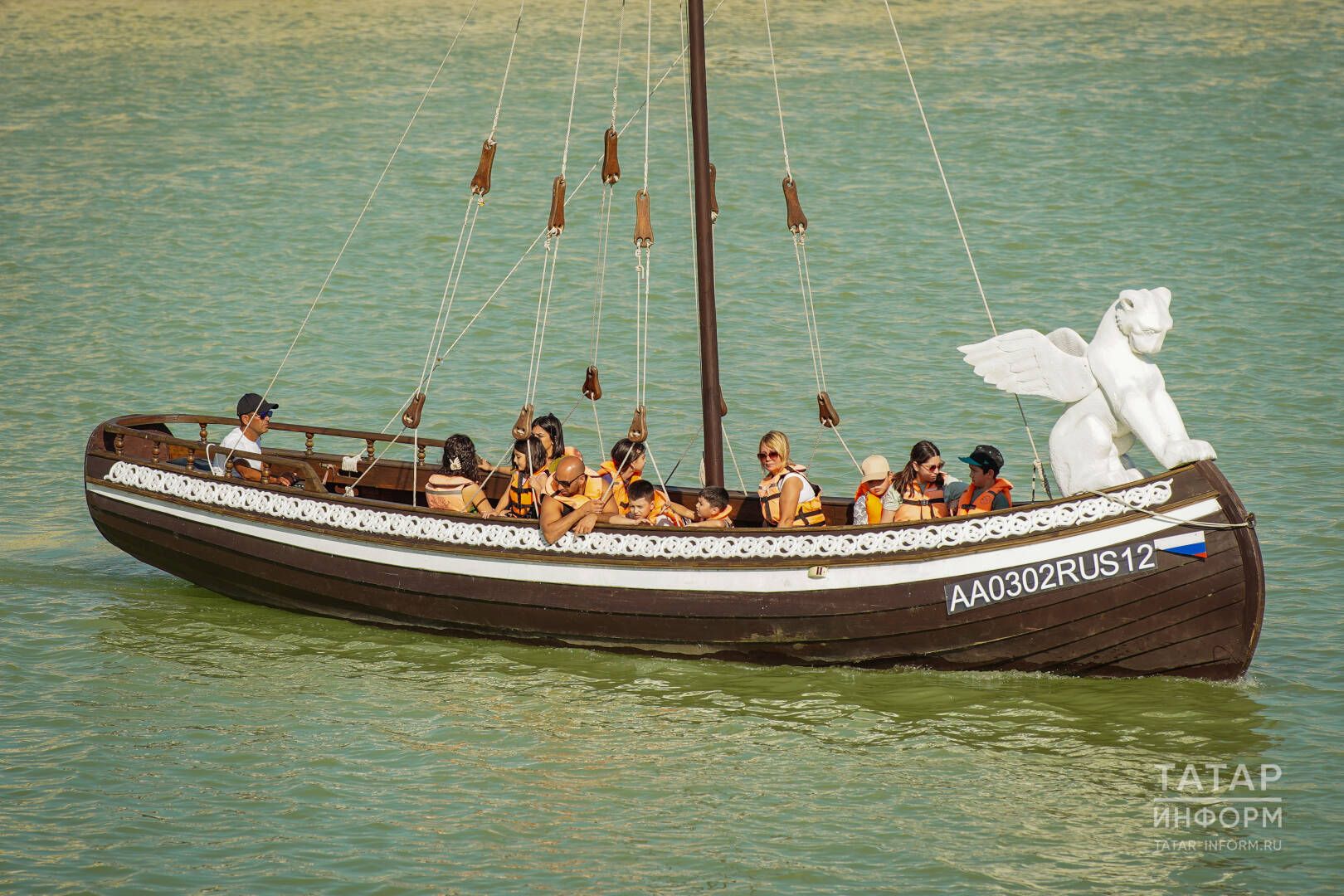 Үзегезгә ышаныгыз һәм төпле аяклар белән алга атлагыз: 12-18 ноябрьгә йолдызнамә