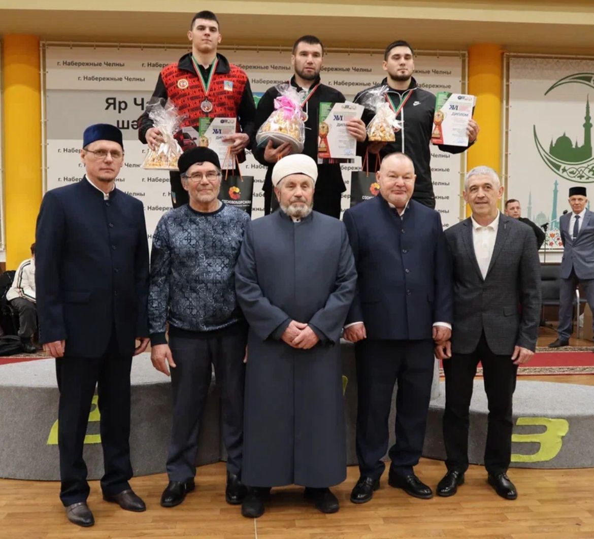 Көрәш һәм кул көрәше буенча бәйгедә хаҗга юлламаны кем отты?