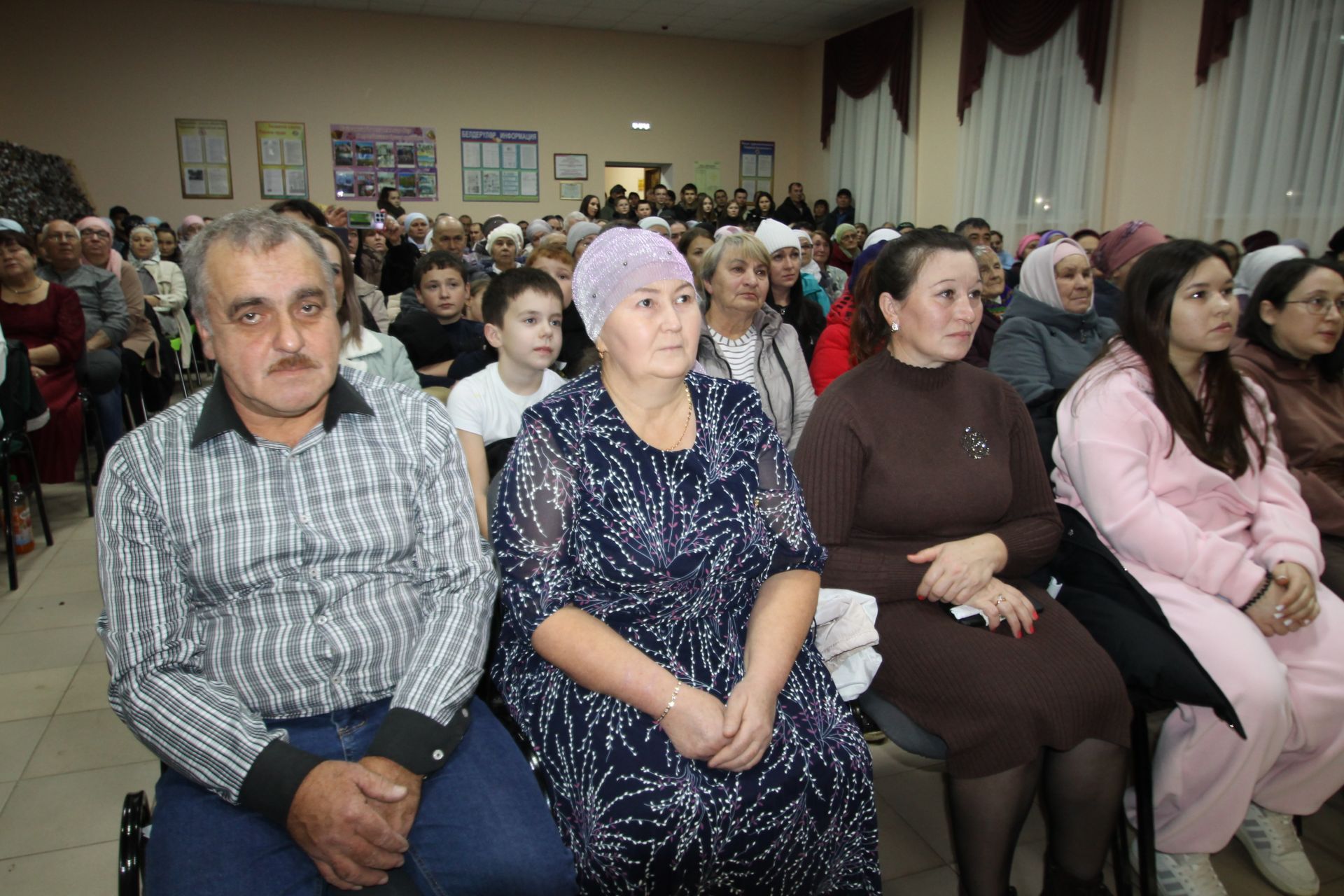 Яу кырында яңгырыйдыр бер дәртле җыр