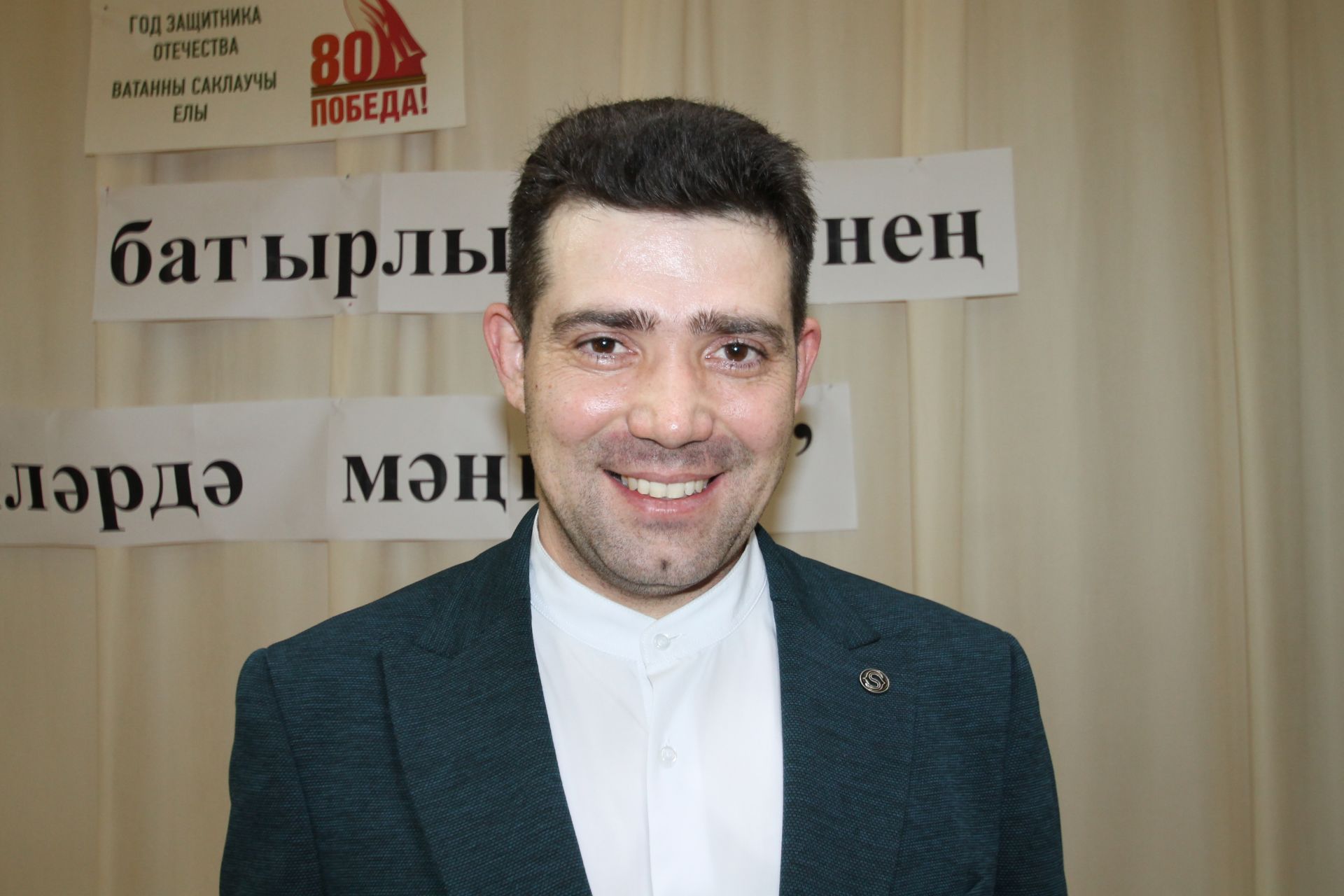 Яу кырында яңгырыйдыр бер дәртле җыр