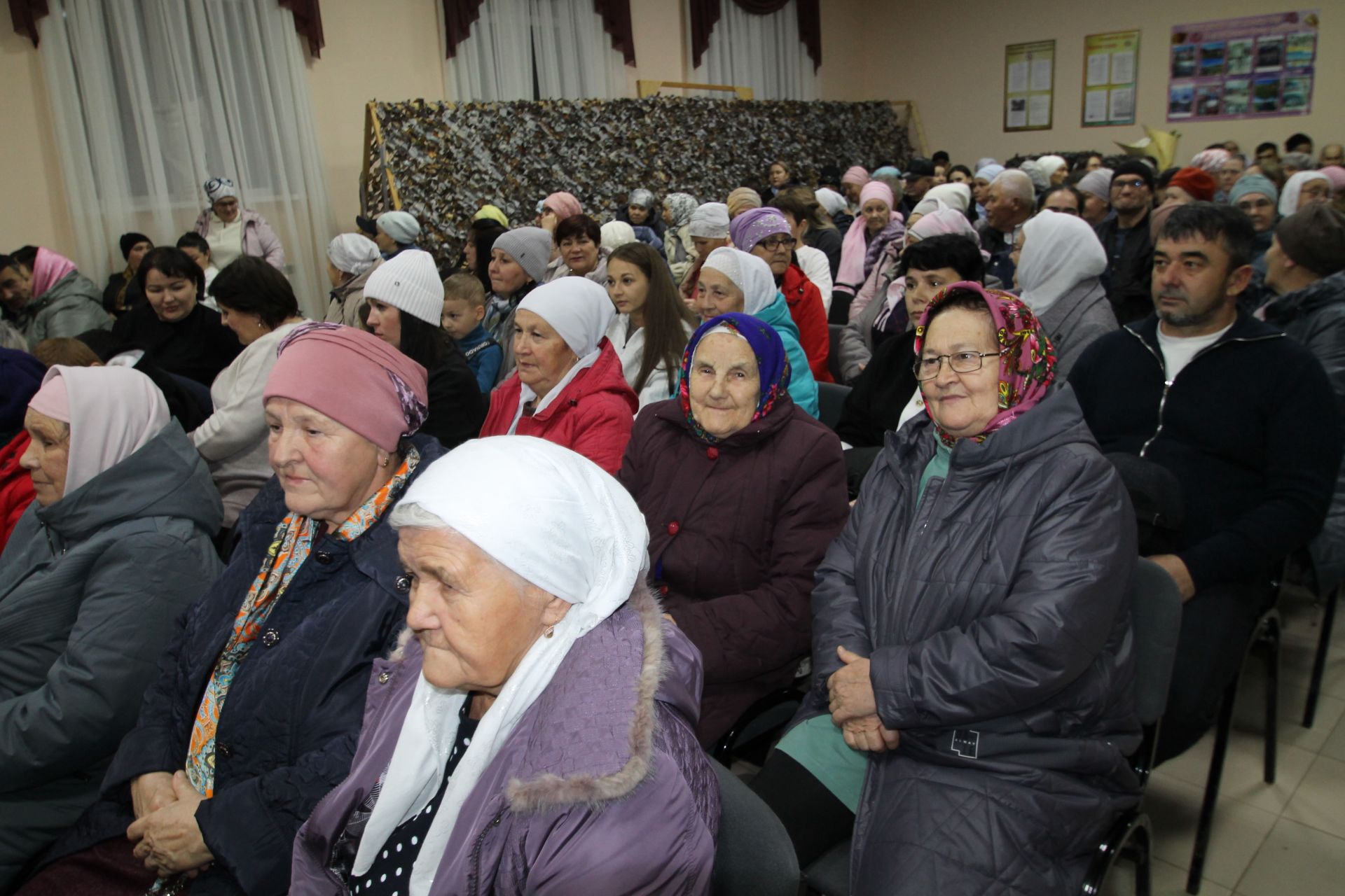 Яу кырында яңгырыйдыр бер дәртле җыр