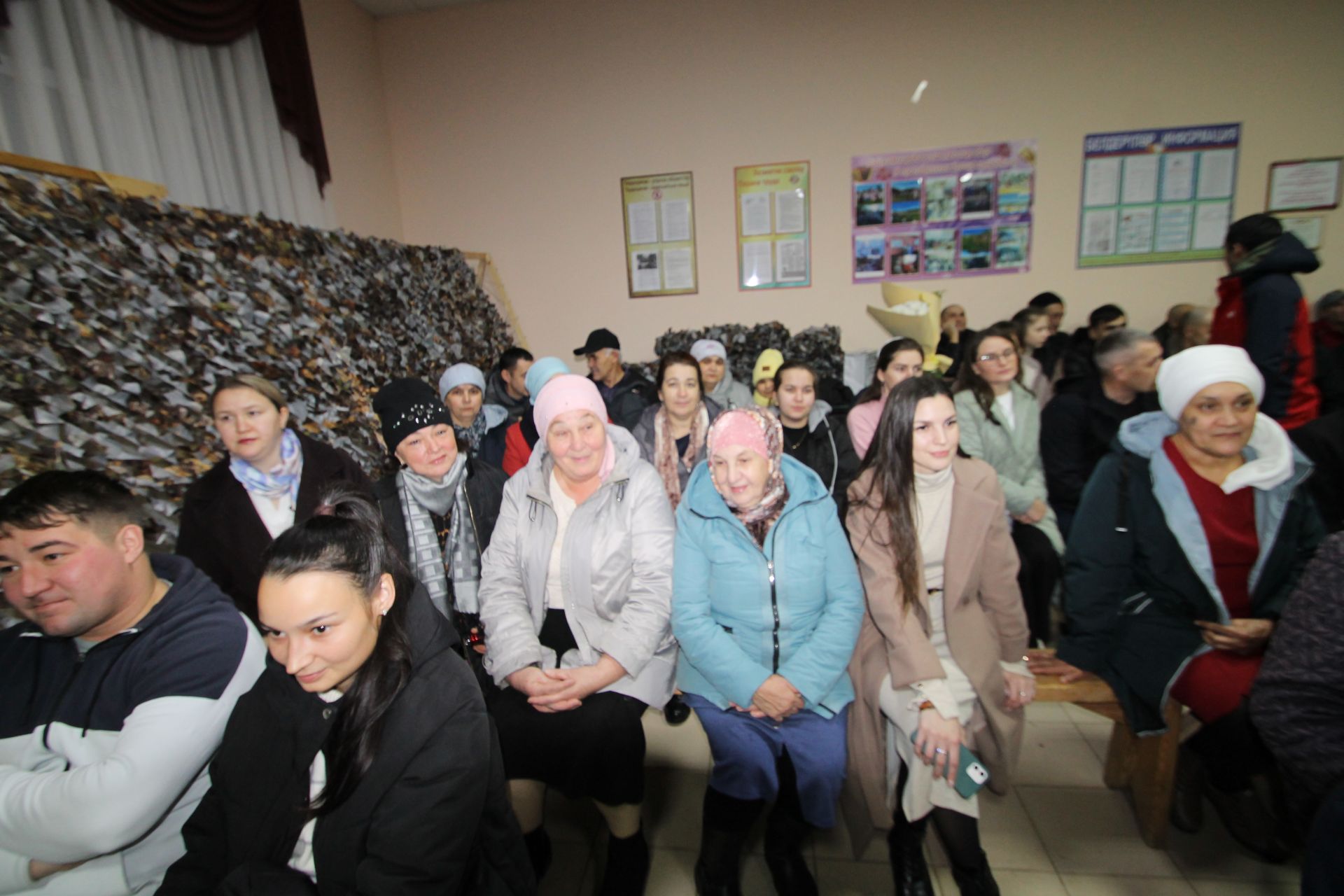 Яу кырында яңгырыйдыр бер дәртле җыр