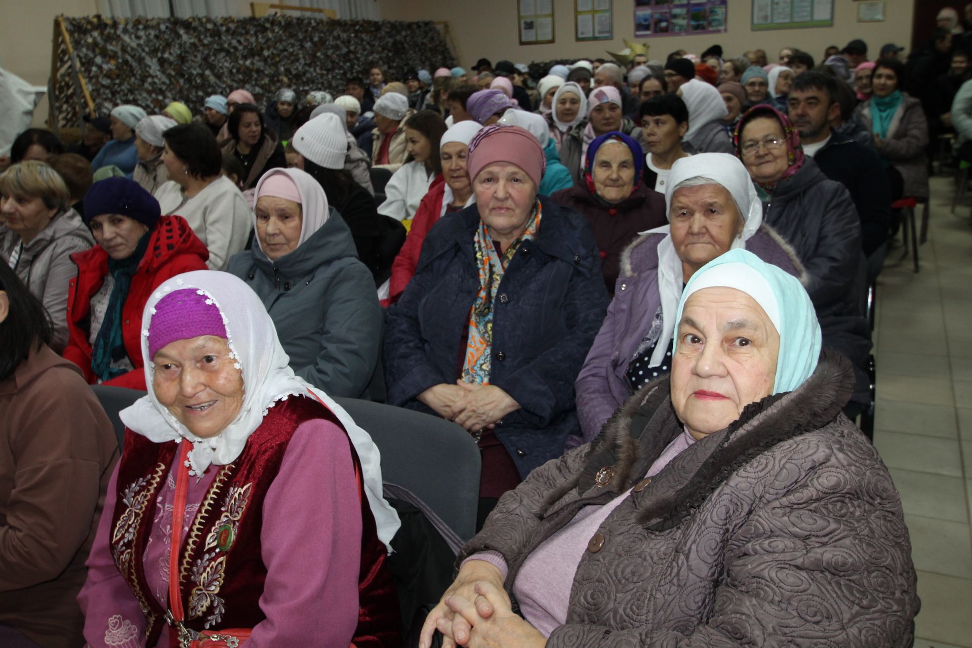 Яу кырында яңгырыйдыр бер дәртле җыр