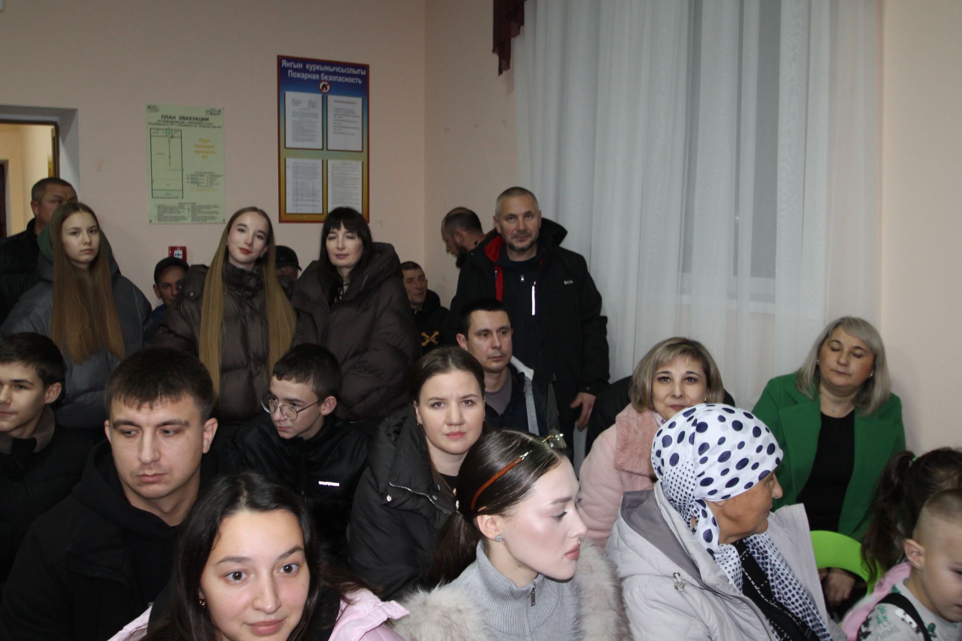 Яу кырында яңгырыйдыр бер дәртле җыр